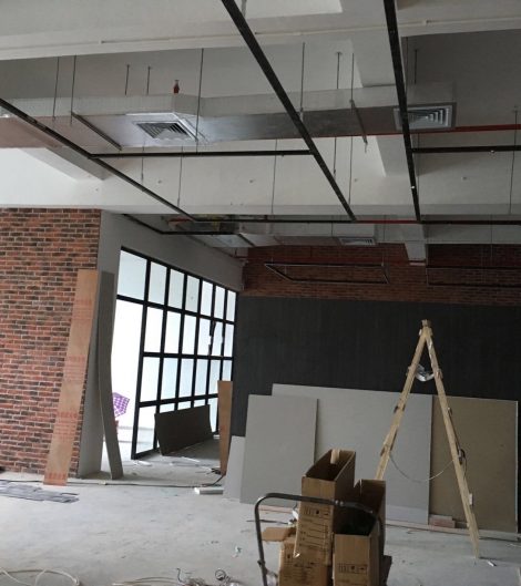 2017/08/15  OFFICE FIT OUT WORKS IN PROGRESS  The loft-style office located in Shenzhen started fit out works and will finish end next month. Click for more details. (August 2017)